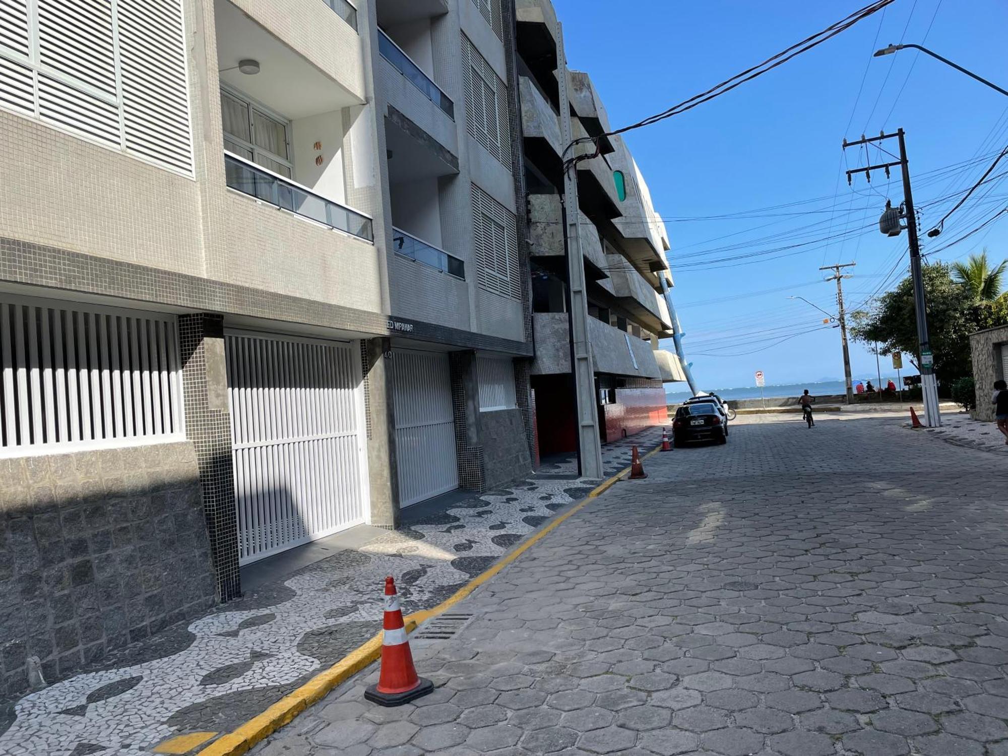 Apartamento Maré Mansa a 30 metros da praia Mansa em Caiobá com Wifi Matinhos Esterno foto